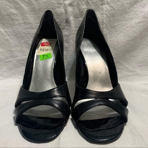 Nine West peep toe heels - Picture 2 of 7